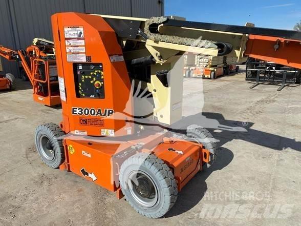 JLG E300AJP Leddede bomlifter