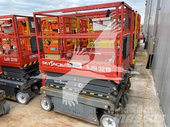 SkyJack SJ3219 Sakselifter