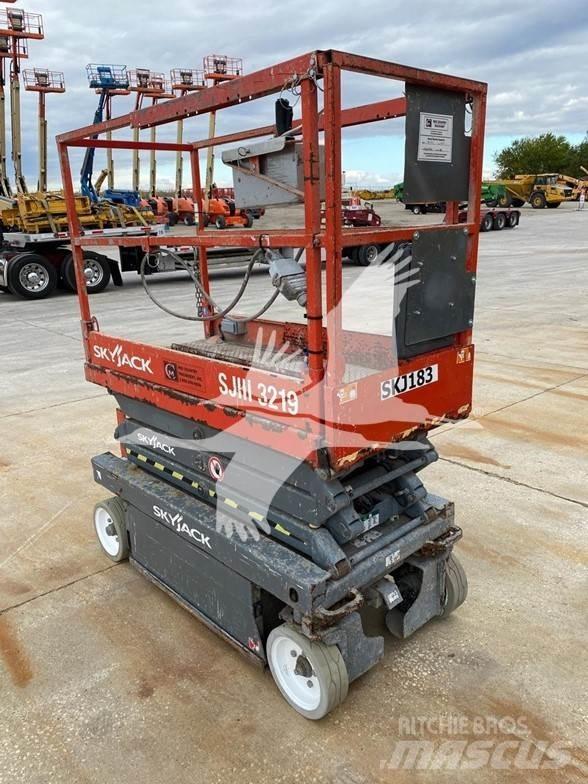 SkyJack SJ3219 Sakselifter