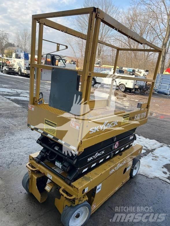 SkyJack SJ3219 Sakselifter