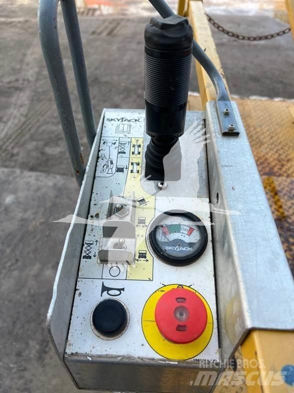 SkyJack SJ3219 Sakselifter