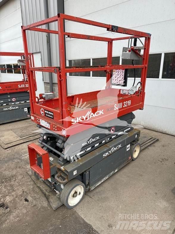 SkyJack SJ3219 Sakselifter