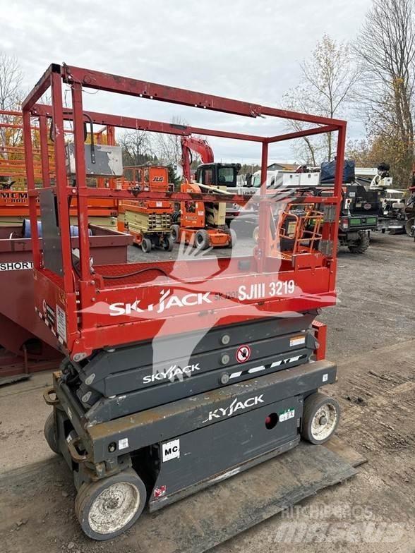 SkyJack SJ3219 Sakselifter