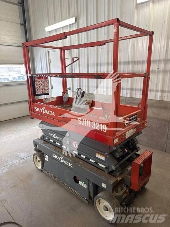 SkyJack SJ3219 Sakselifter