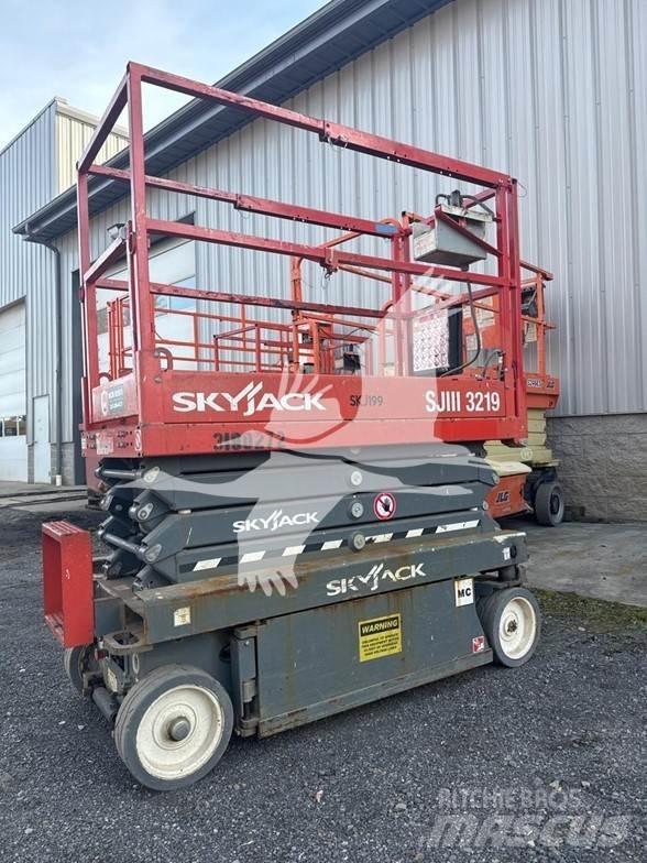 SkyJack SJ3219 Sakselifter