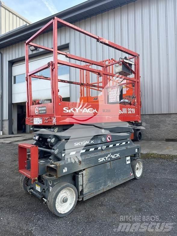 SkyJack SJ3219 Sakselifter