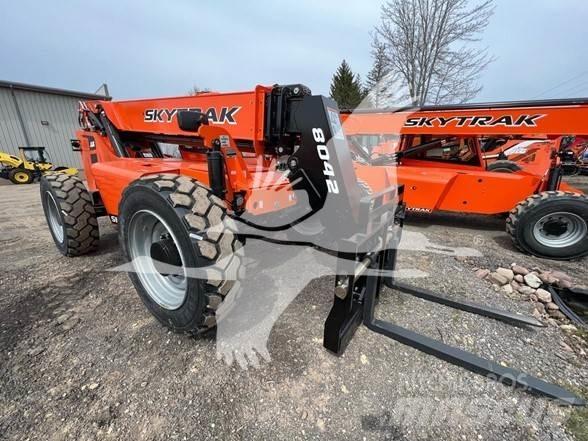 SkyTrak 8042 Teleskoplastere