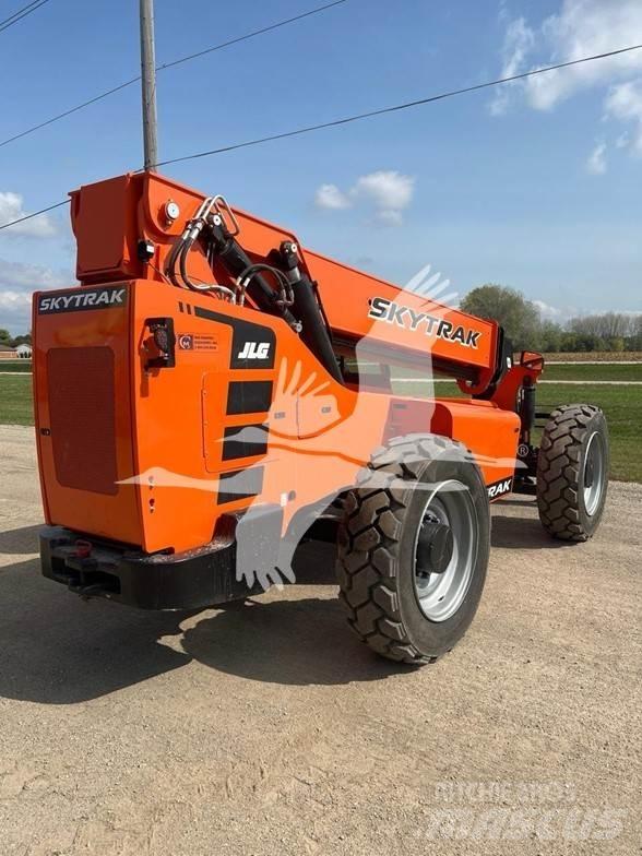 SkyTrak 8042 Teleskoplastere