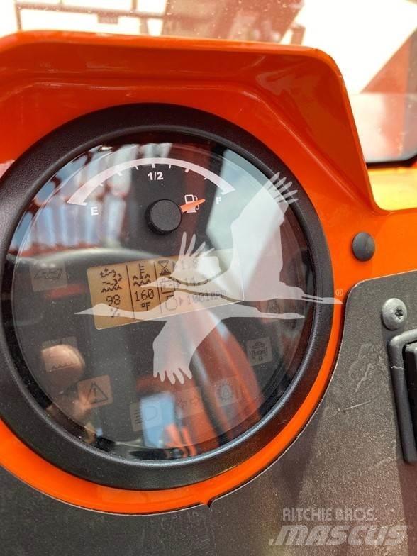 SkyTrak 8042 Teleskoplastere