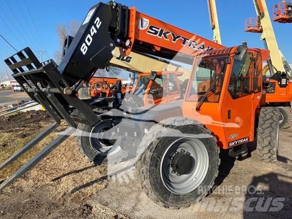 SkyTrak 8042 Teleskoplastere