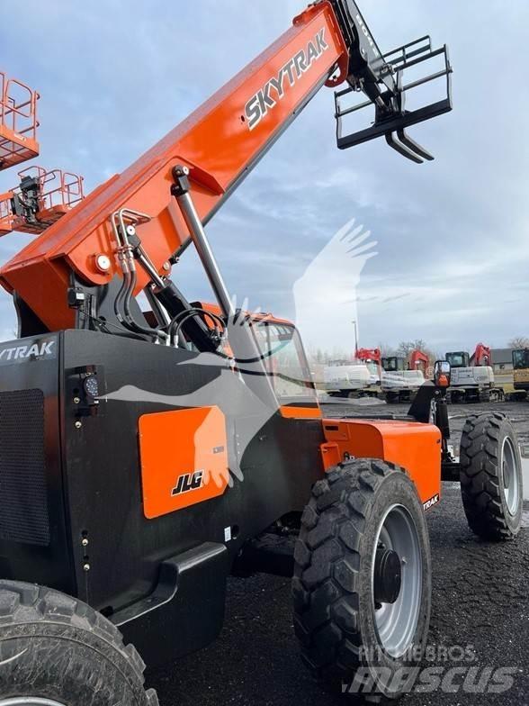 SkyTrak 8042 Teleskoplastere