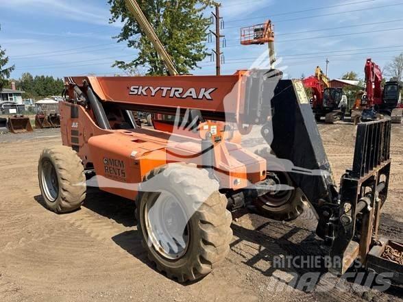 SkyTrak 8042 Teleskoplastere