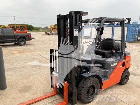 Toyota 8FGU25 Diesel Trucker