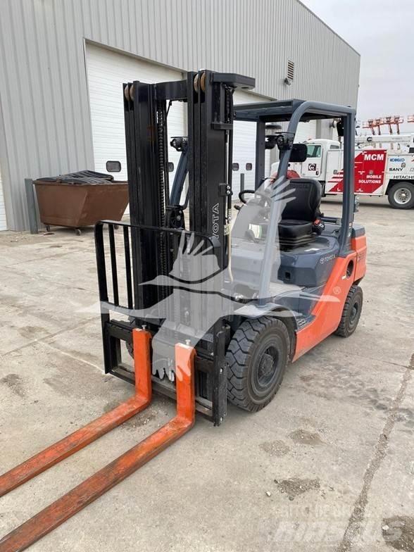 Toyota 8FGU25 Diesel Trucker