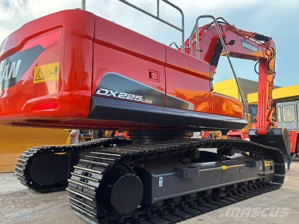 Doosan DX 225 LC Beltegraver