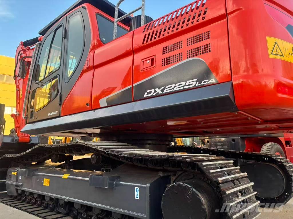 Doosan DX 225 LC Beltegraver