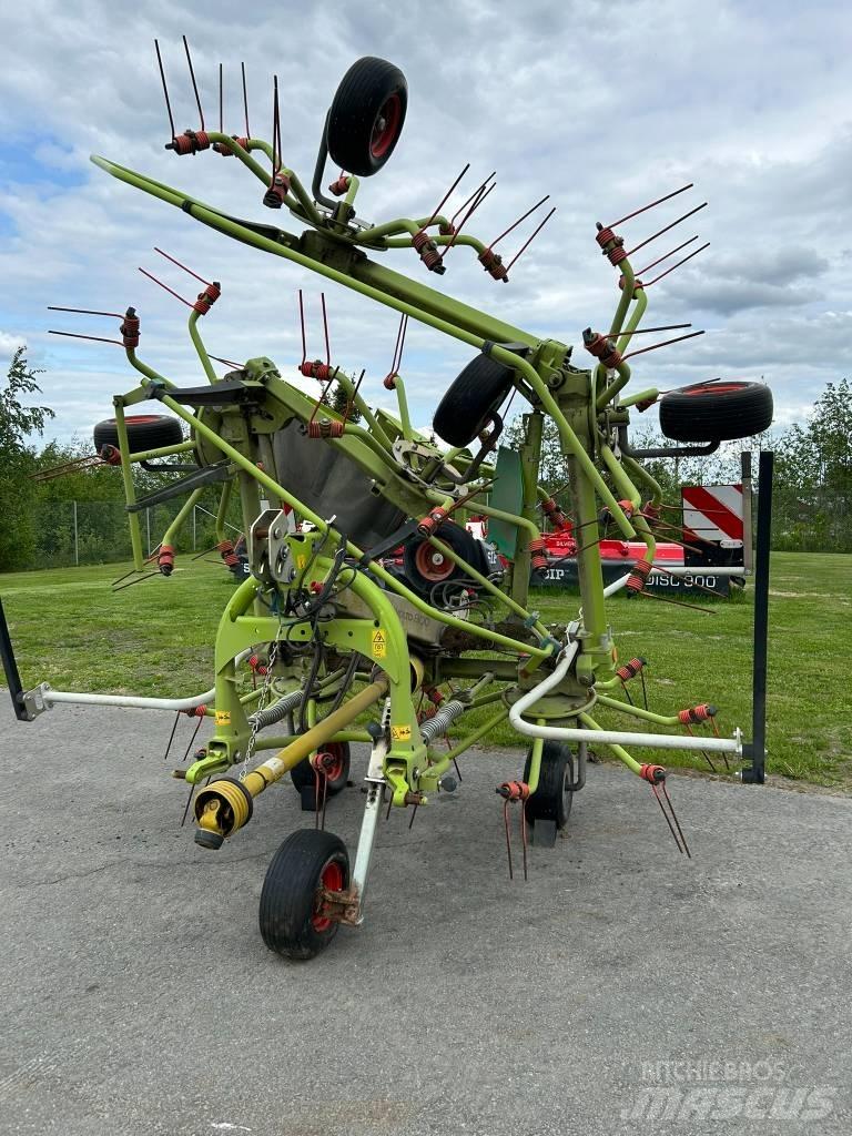 CLAAS Volto 800 Raker og høyvendere