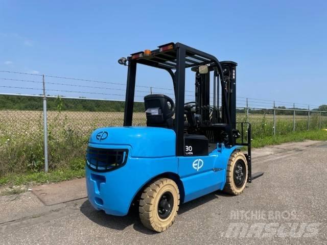 EP EFL302 | 3T | LI-ION Elektriske trucker