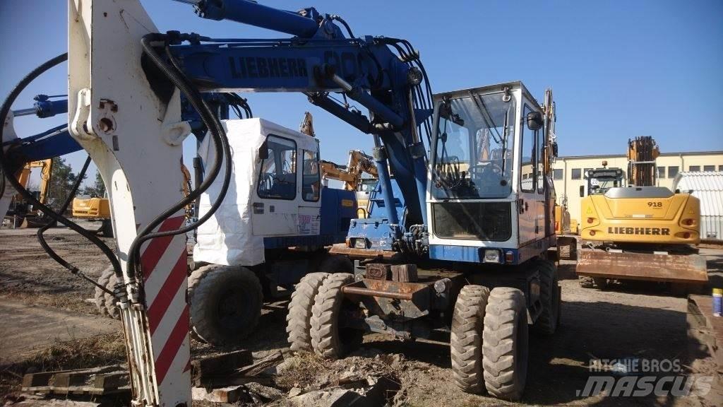 Liebherr A900 Hjulgravere
