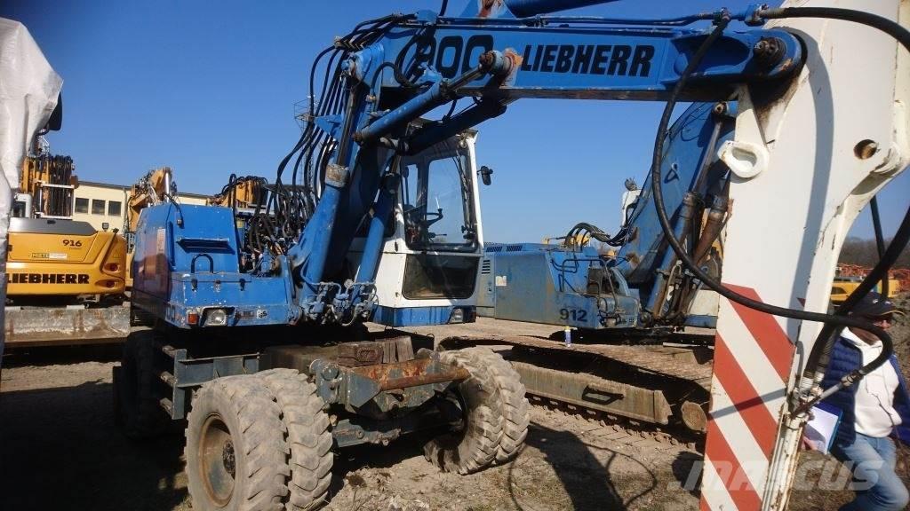 Liebherr A900 Hjulgravere