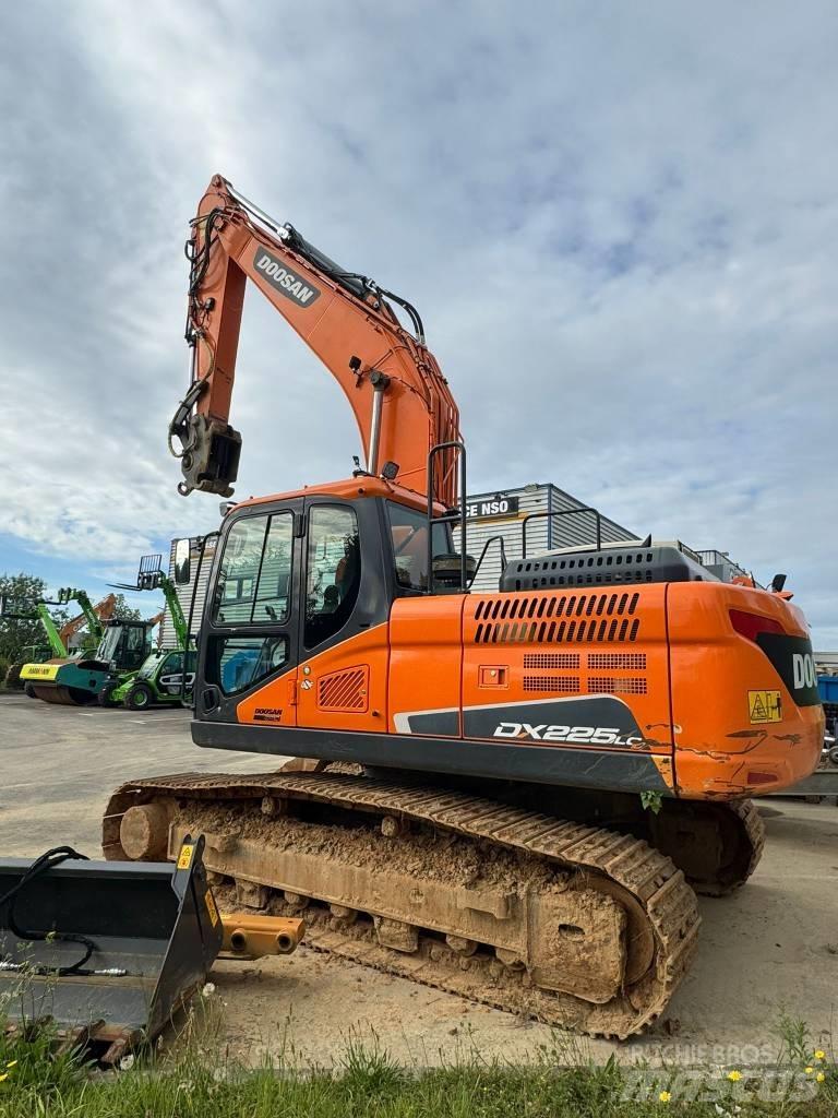 Doosan DX 225 LC-5 Beltegraver