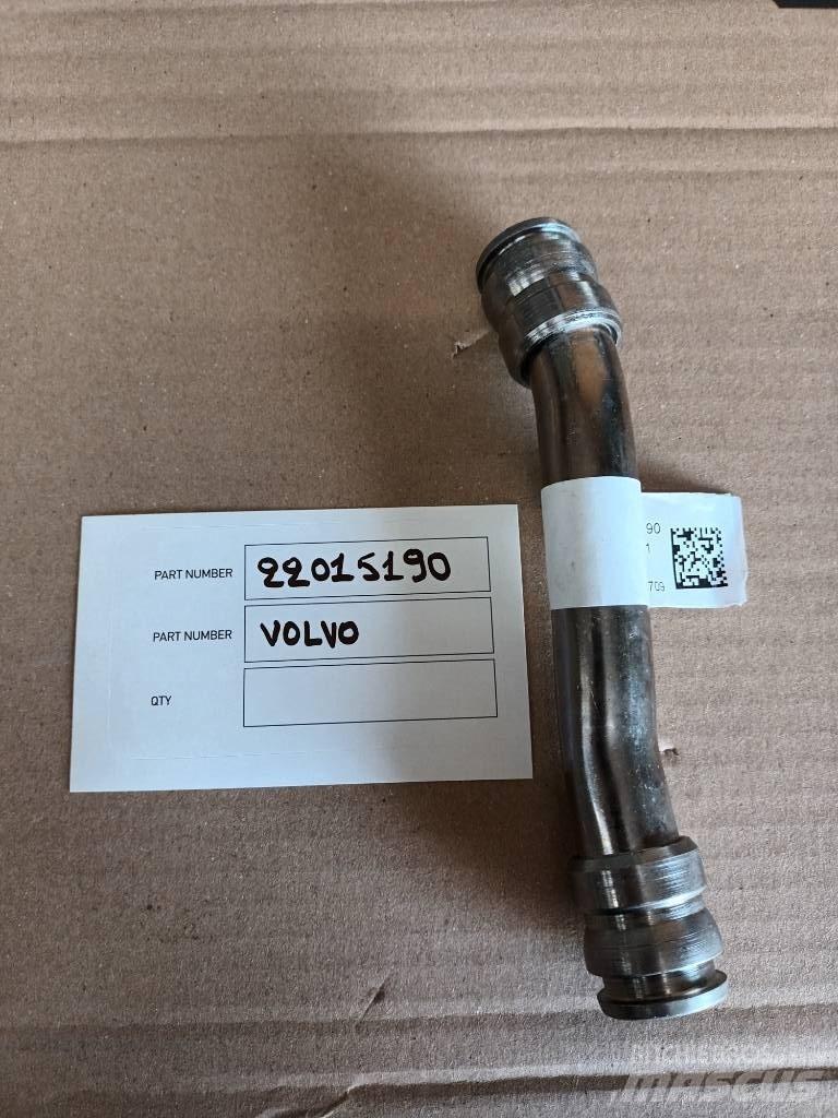 Volvo PIPE 22015190 Motorer