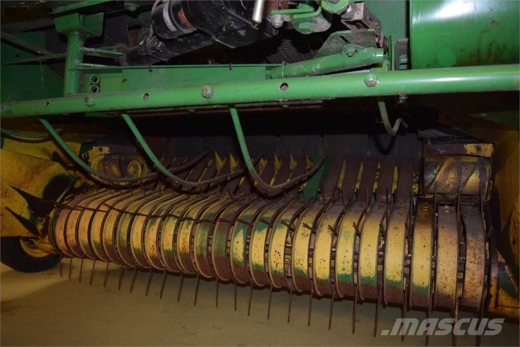 John Deere 580 Rundballepresser