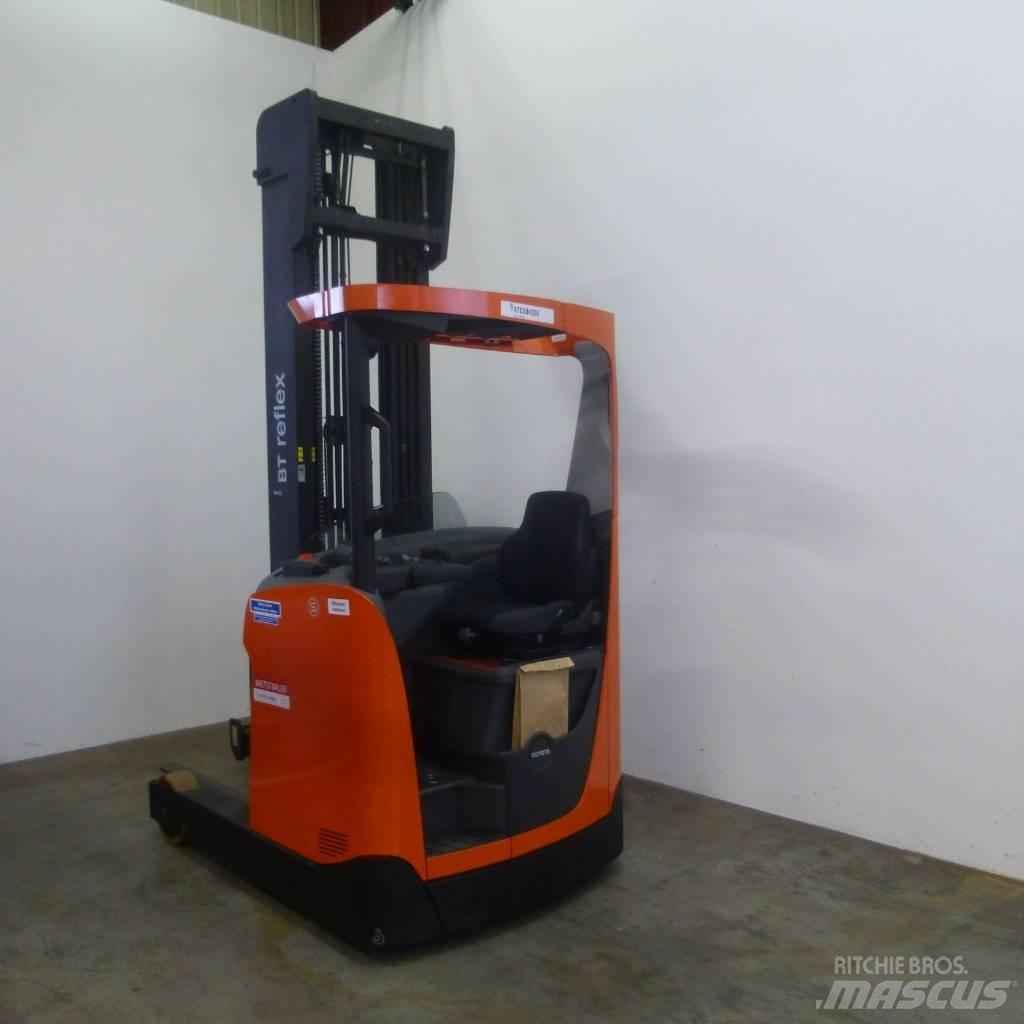 BT RR E 160 H Skyvemasttruck