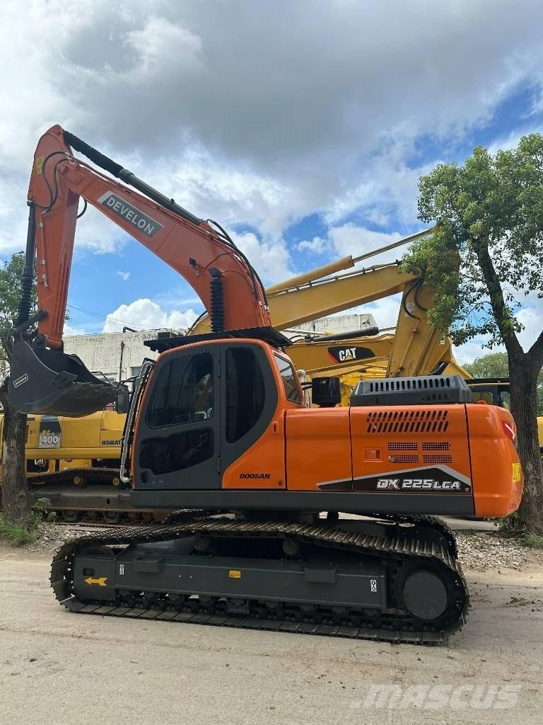 Doosan DX 225 LCA Midigravere 7 - 12t