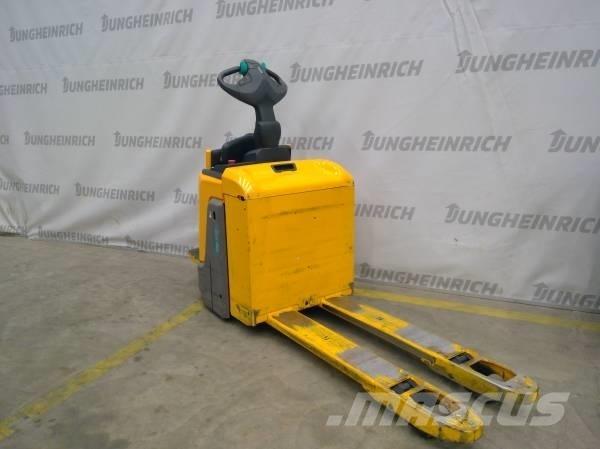 Jungheinrich ERE 225 Lavtløftende truck med platform