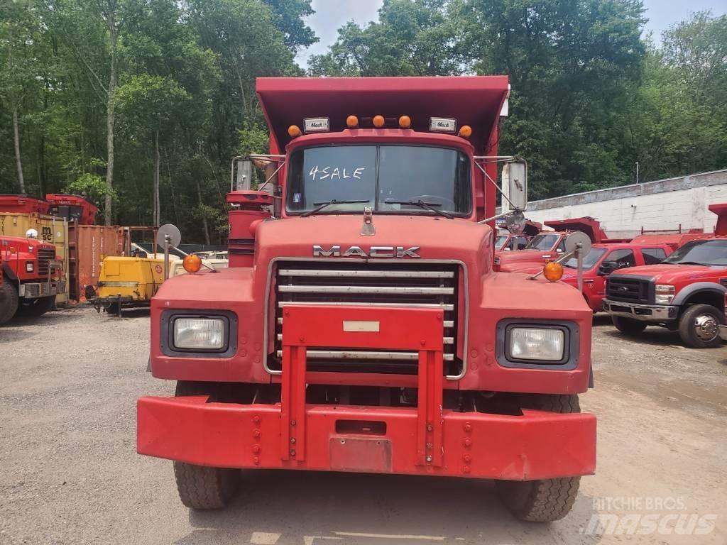 Mack RD690SX Tippbil