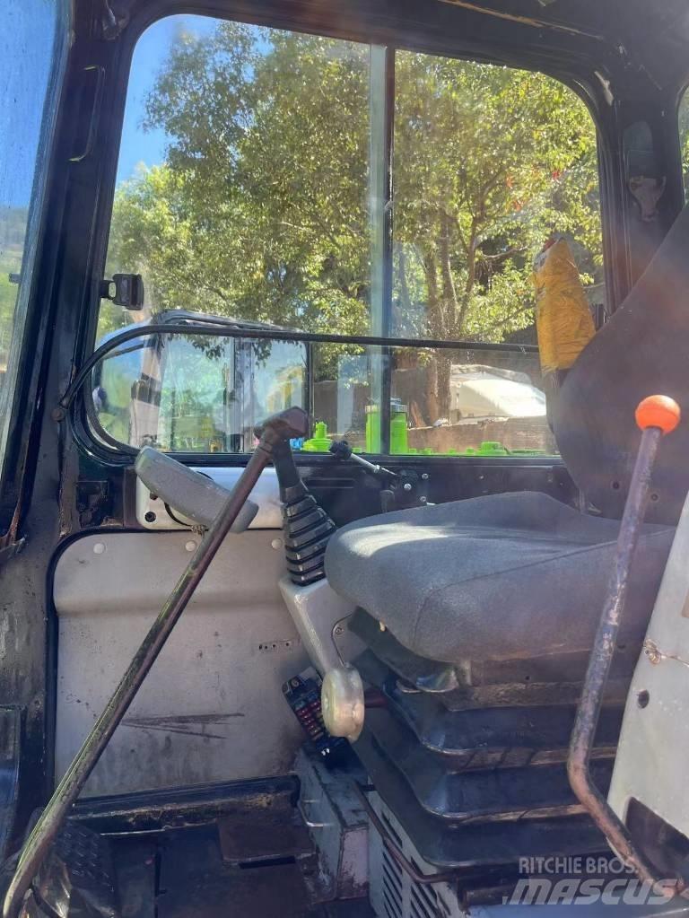 Hyundai R60-5 Beltegraver