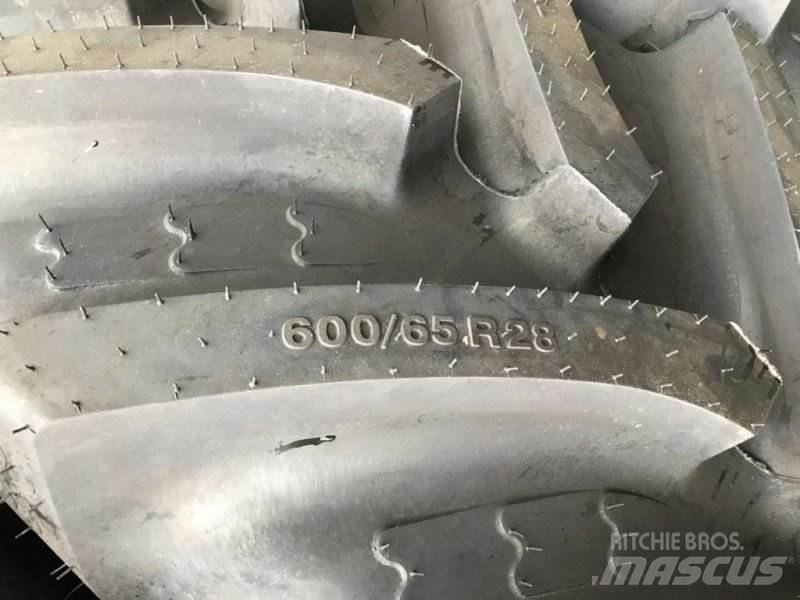 BKT 600/65R28 Dekk, hjul og felger