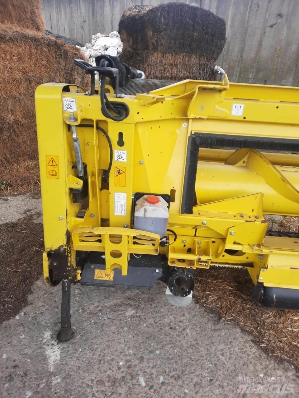 John Deere 8200 i Selvdrevne fôrhøstere