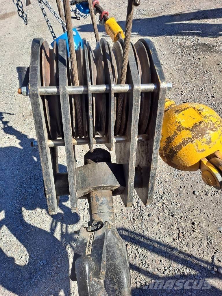 P&H CNT 650 Beltegående Kran