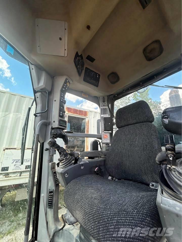 CAT 140 M 2 Veihøvler