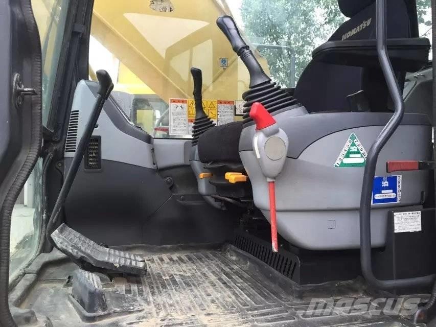 Komatsu pc220-7 Beltegraver