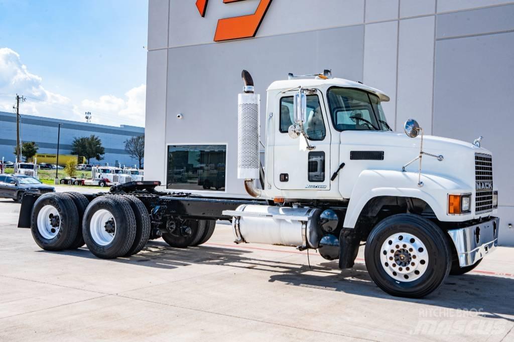 Mack CHN 613 Trekkvogner