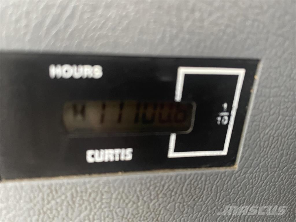 Hyundai HX520L Beltegraver