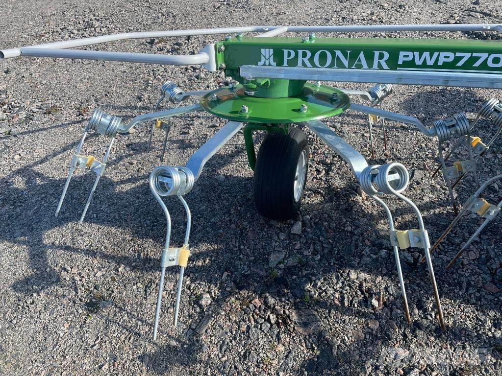 Pronar PWP770C Raker og høyvendere