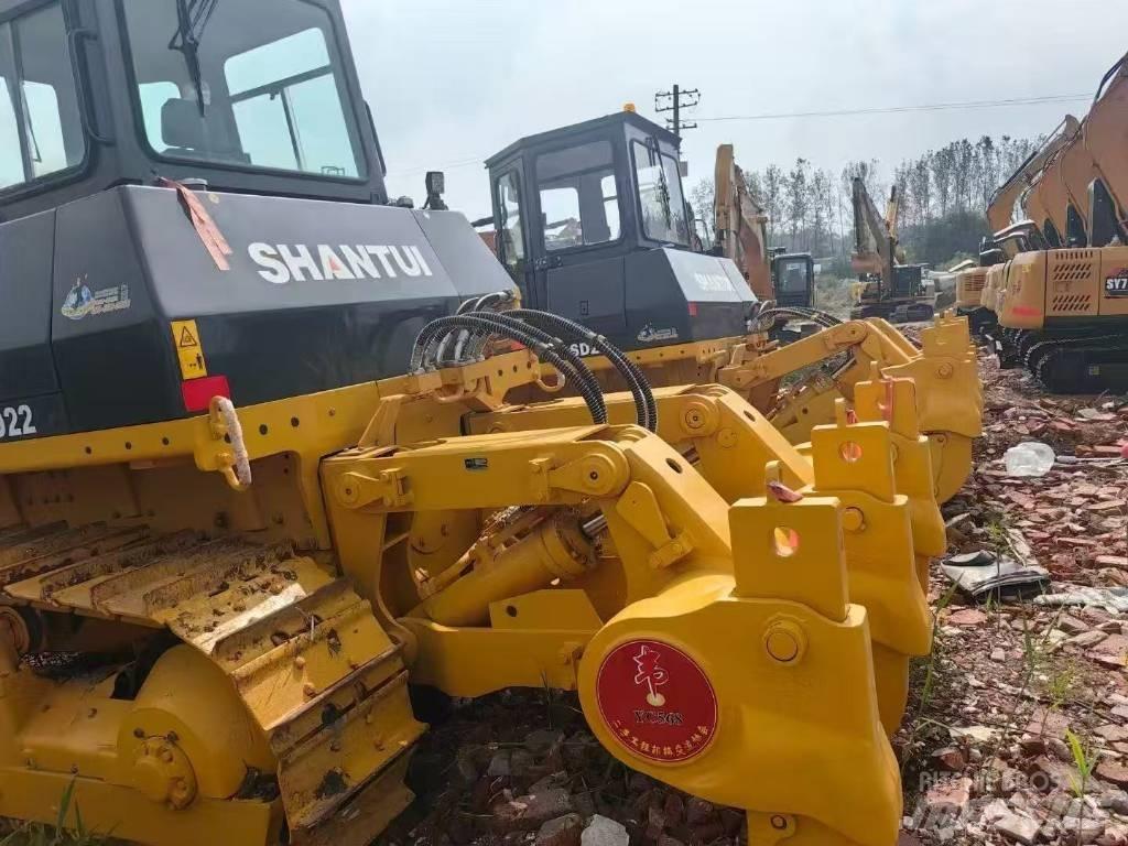 Shantui SD22 Dozere Beltegående
