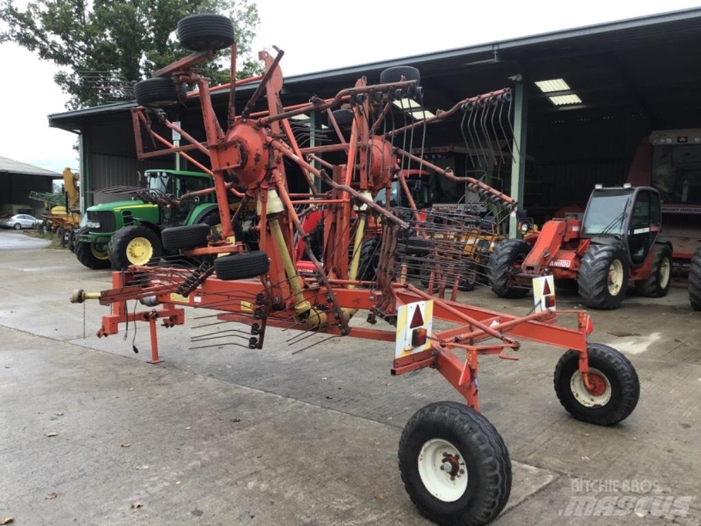 Kuhn GA 7301 Raker og høyvendere