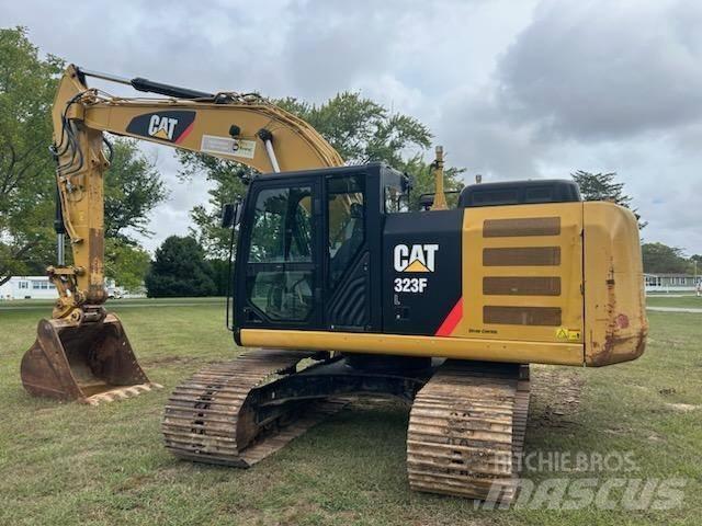  2017 CAT 323 FL Beltegraver