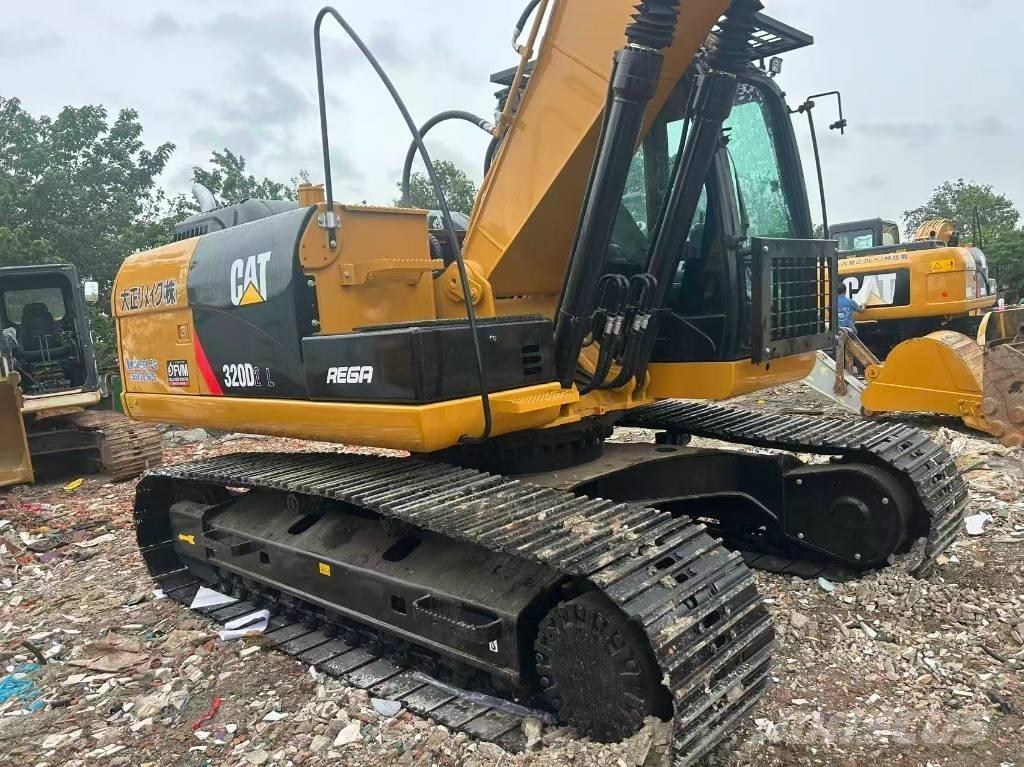 CAT 320D2L Beltegraver