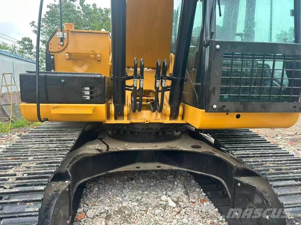 CAT 320D2L Beltegraver