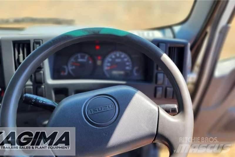 Isuzu NPR400 AMT Andre lastebiler
