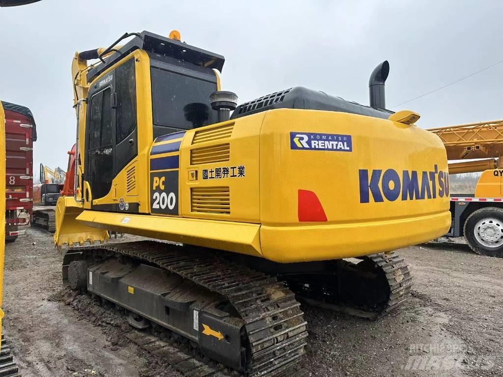 Komatsu PC 200-8 Midigravere 7 - 12t