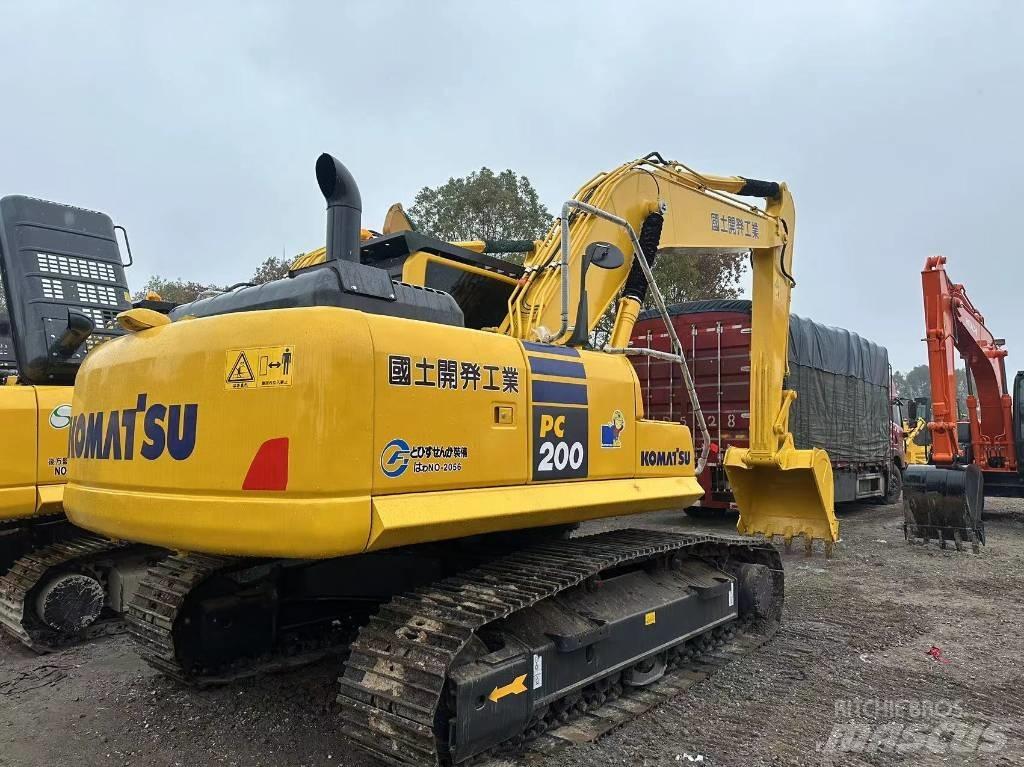 Komatsu PC 200-8 Midigravere 7 - 12t