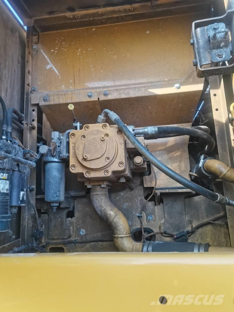 CAT 320 GC Beltegraver