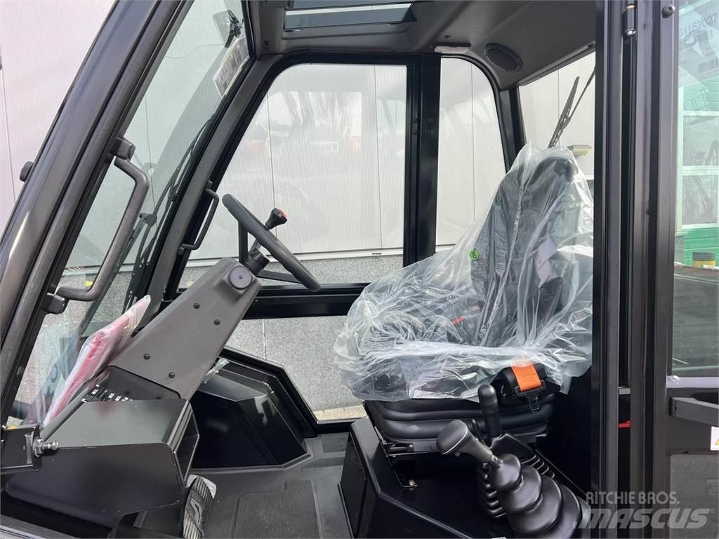 Manitou M30-4 Terrenggående gaffeltruck